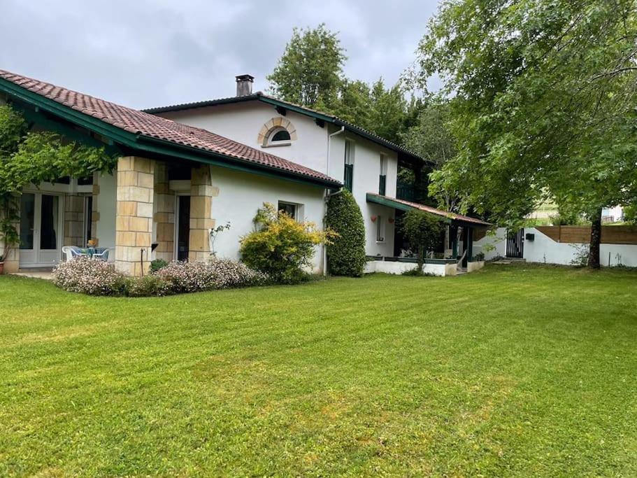 Belle Villa basque avec piscine et jardin de 3000m2 Saint-Jean-de-Luz Extérieur photo